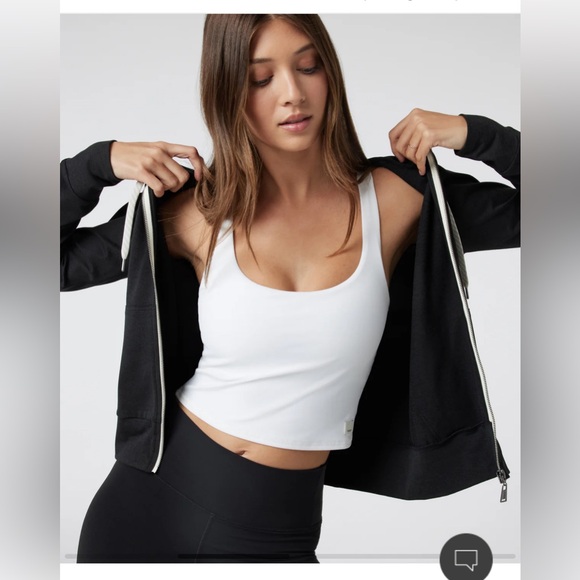 Vuori Halo Performance Hoodie in Black Heather - Picture 2 of 8